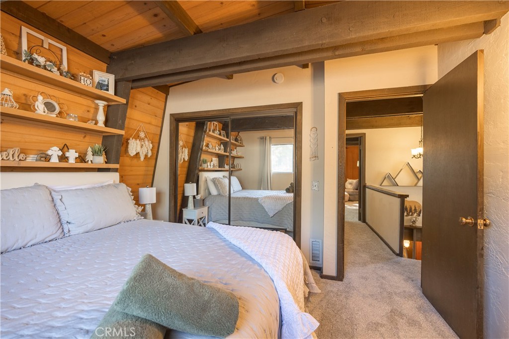 764 Panamint Mountain Property Photo 33