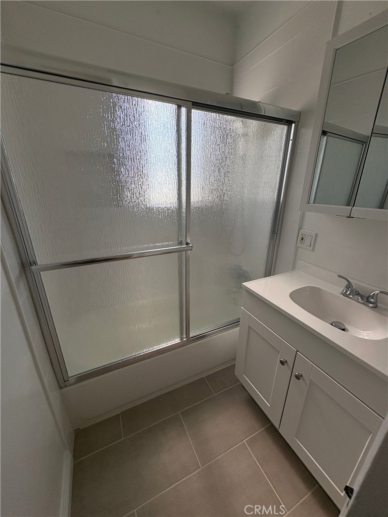 810 Campus 1 Property Photo 6