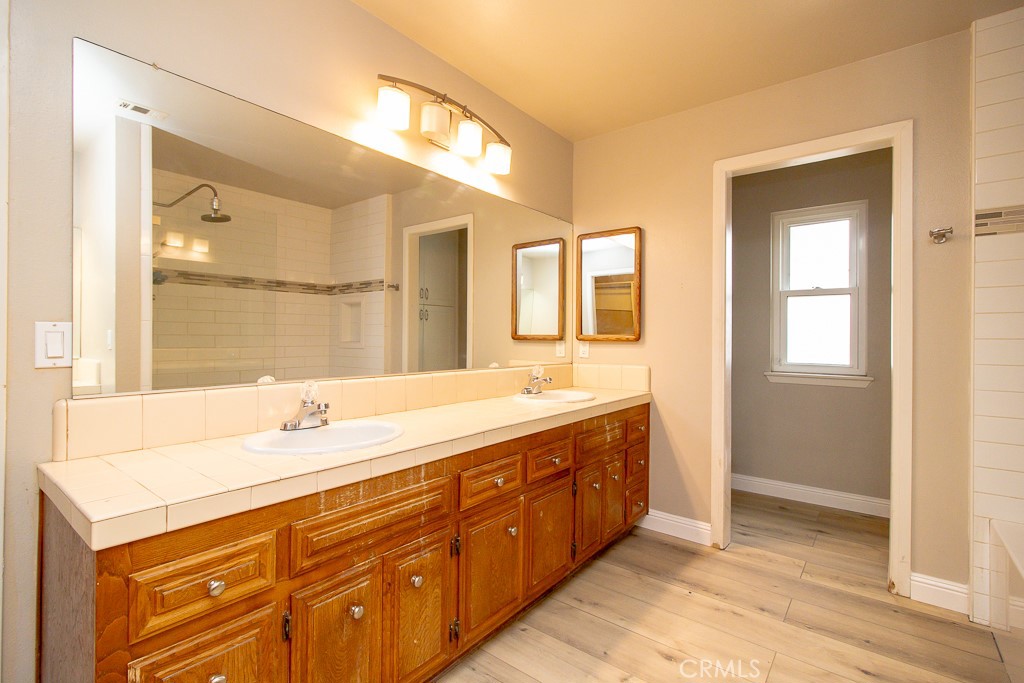 20376 Tonawanda Property Photo 27