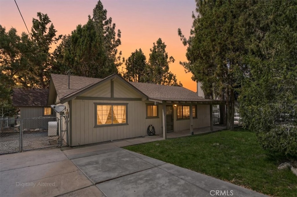1345 E Country Club Property Photo 1