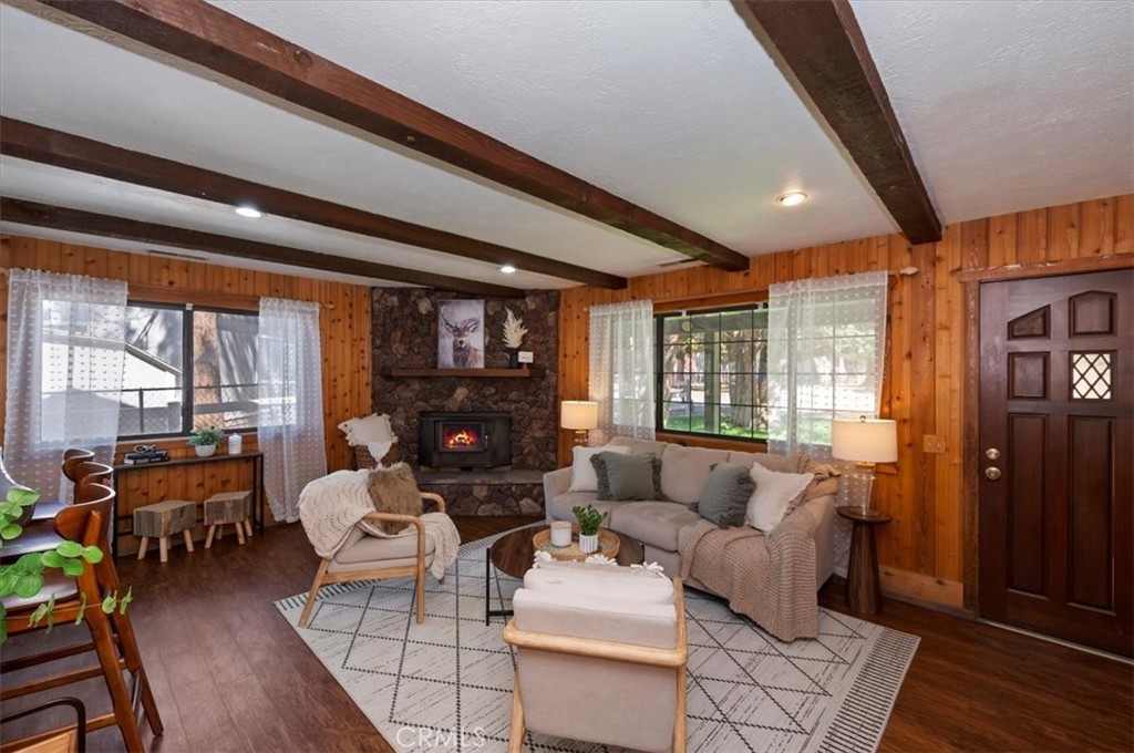 1345 E Country Club Property Photo 4