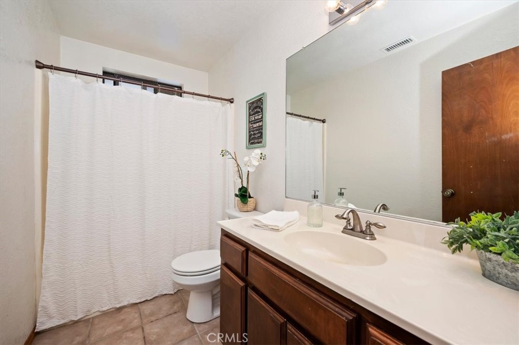 1345 E Country Club Property Photo 13