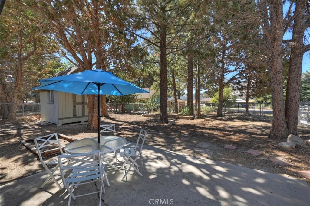 1345 E Country Club Property Photo 23