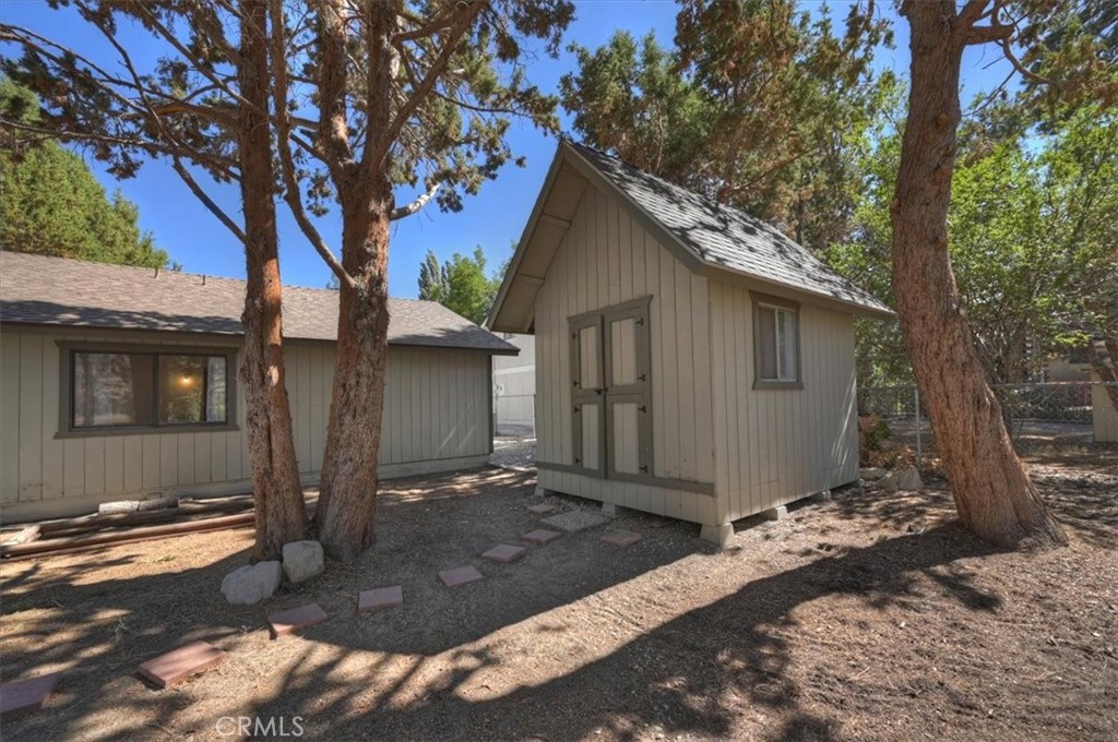 1345 E Country Club Property Photo 26
