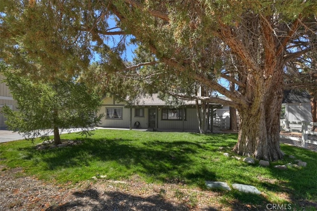 1345 E Country Club Property Photo 30