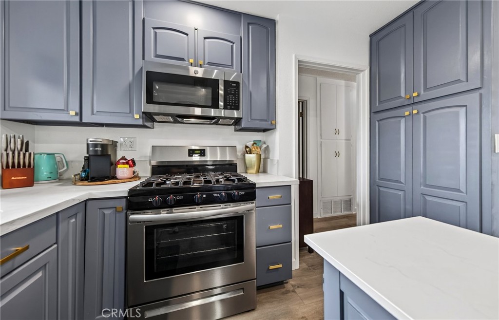 11944 4th Street Property Photo 9