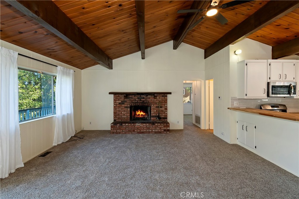 129 Zermat A Property Photo 2