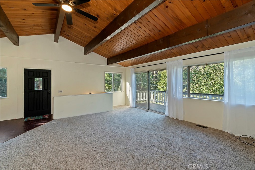 129 Zermat A Property Photo 3