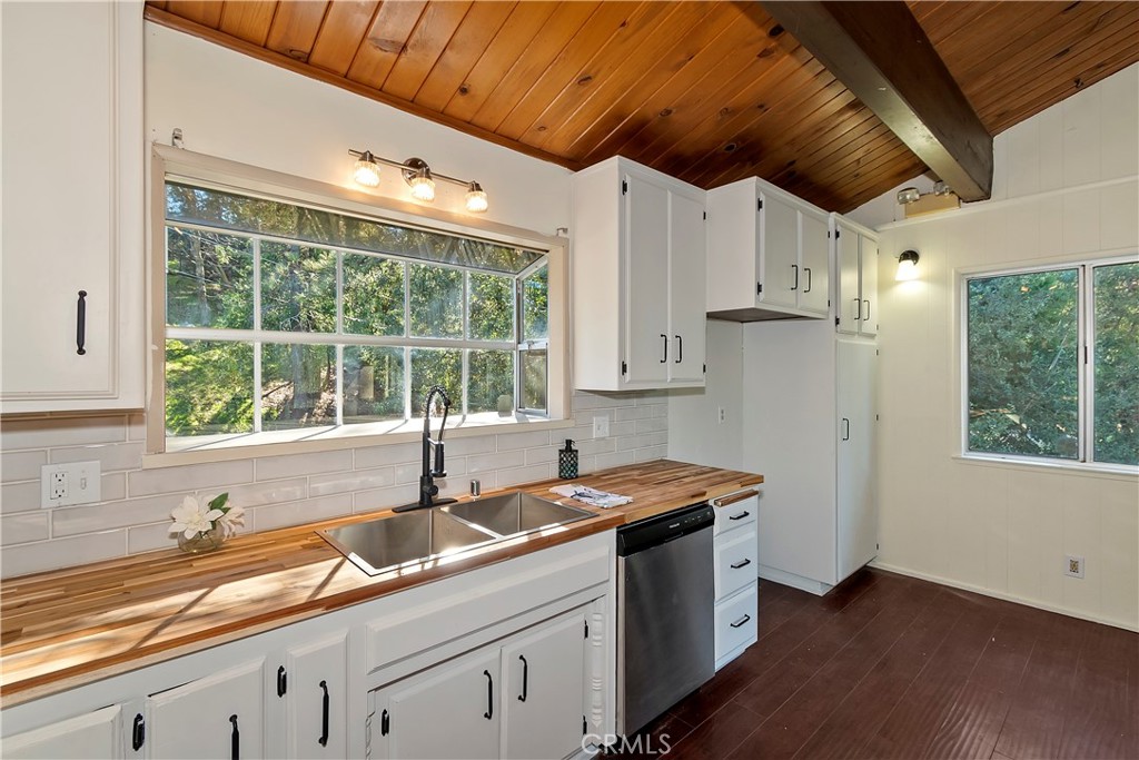 129 Zermat A Property Photo 8