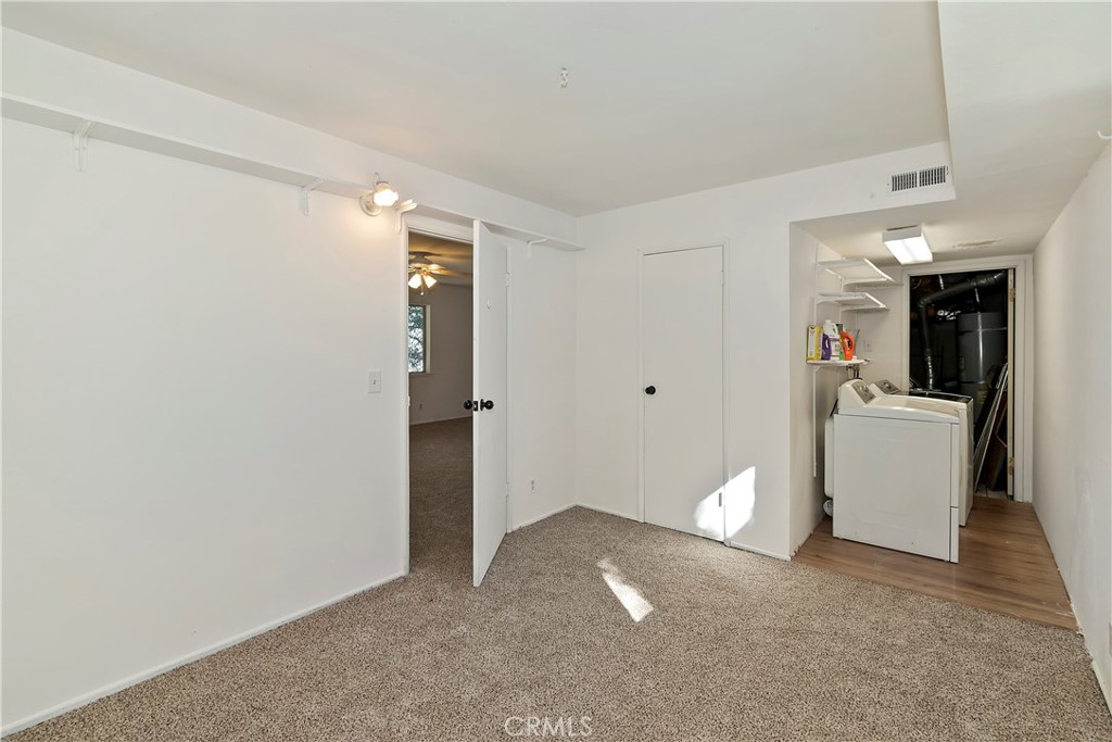 129 Zermat A Property Photo 11