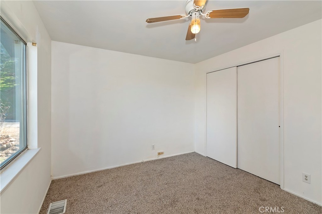 129 Zermat A Property Photo 14
