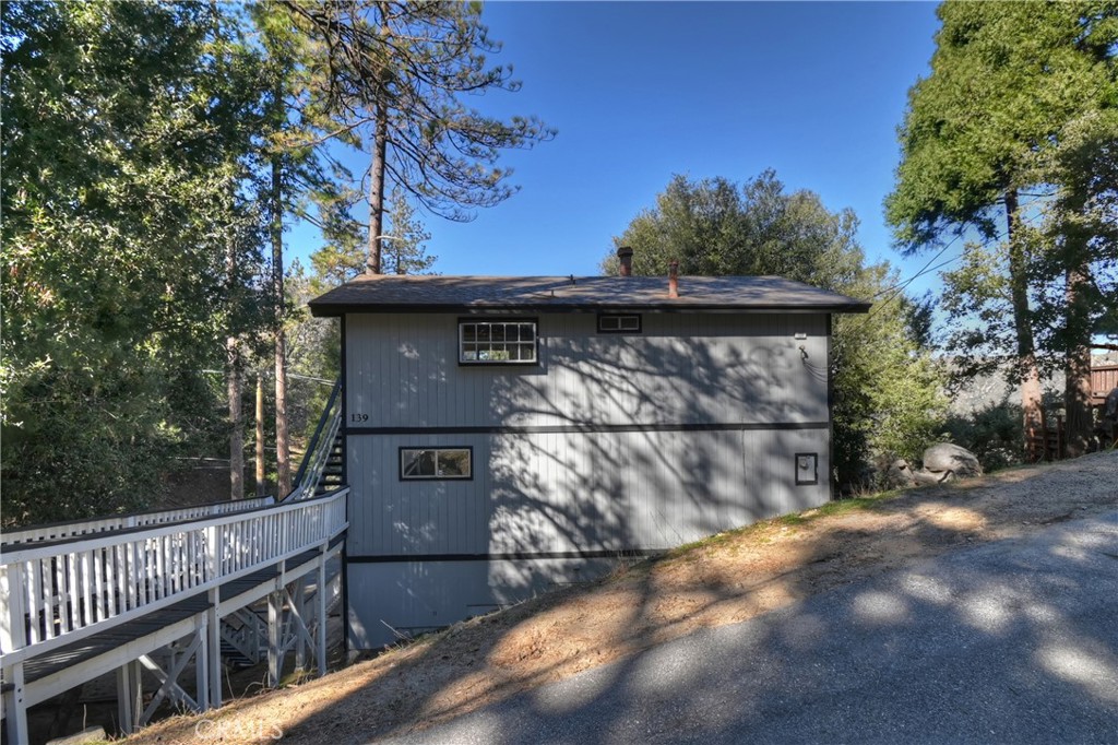 129 Zermat A Property Photo 28