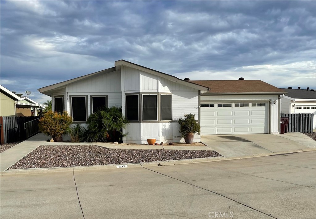 27250 232 Murrieta Property Photo 1