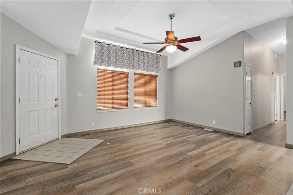 27250 232 Murrieta Property Photo 7
