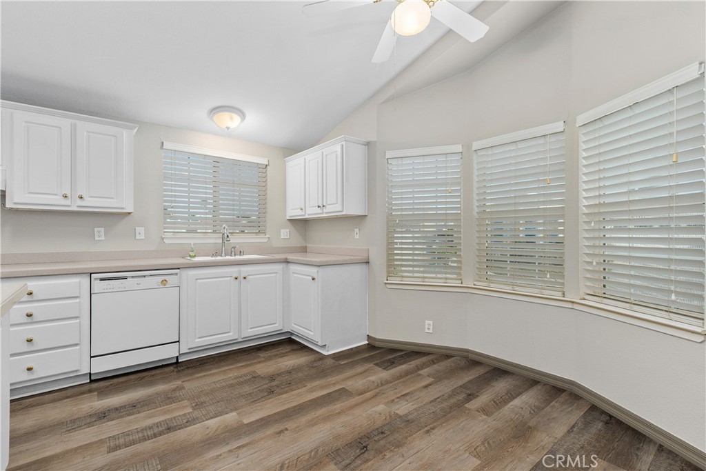 27250 232 Murrieta Property Photo 13