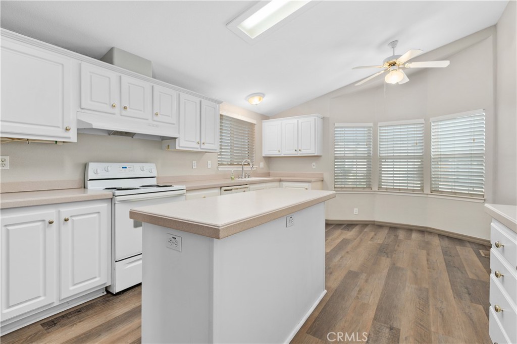 27250 232 Murrieta Property Photo 14