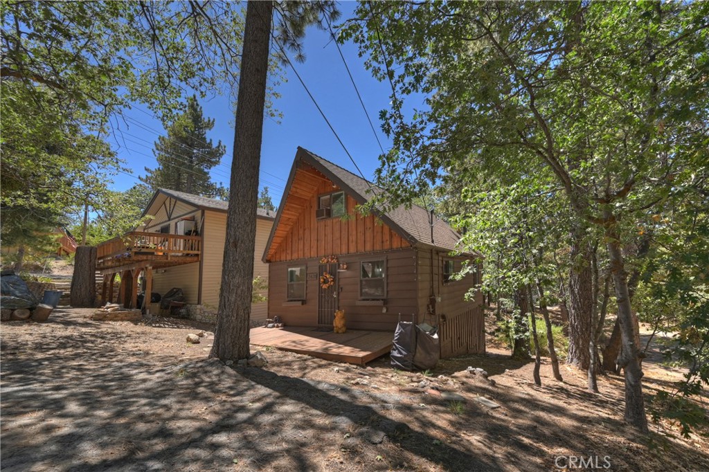 2428 Oak Drive Property Photo 3