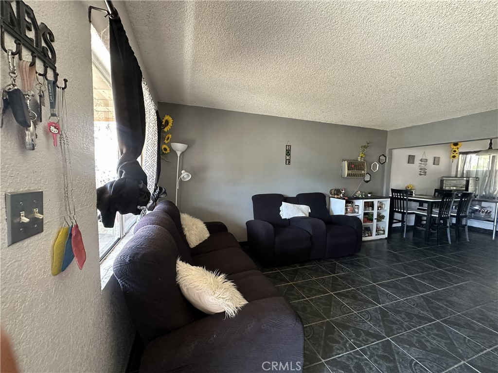3945 San Benito Property Photo 5