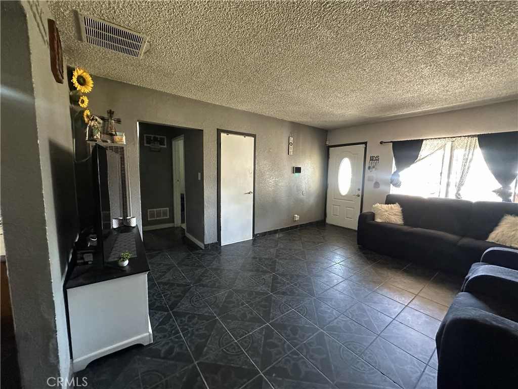 3945 San Benito Property Photo 7