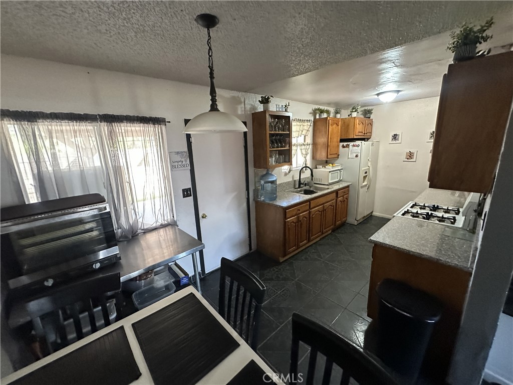 3945 San Benito Property Photo 8