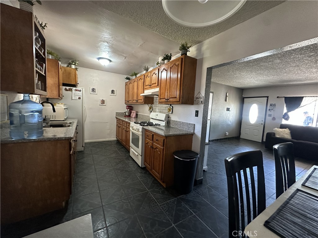 3945 San Benito Property Photo 10