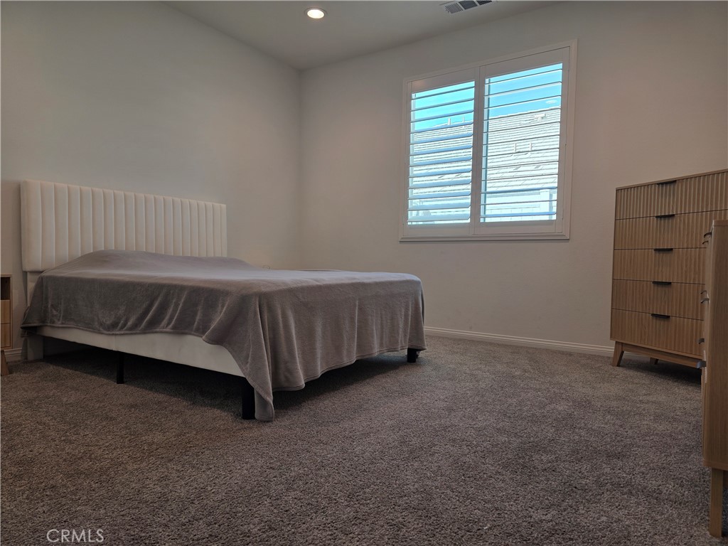 24115 Hillcrest Property Photo 10