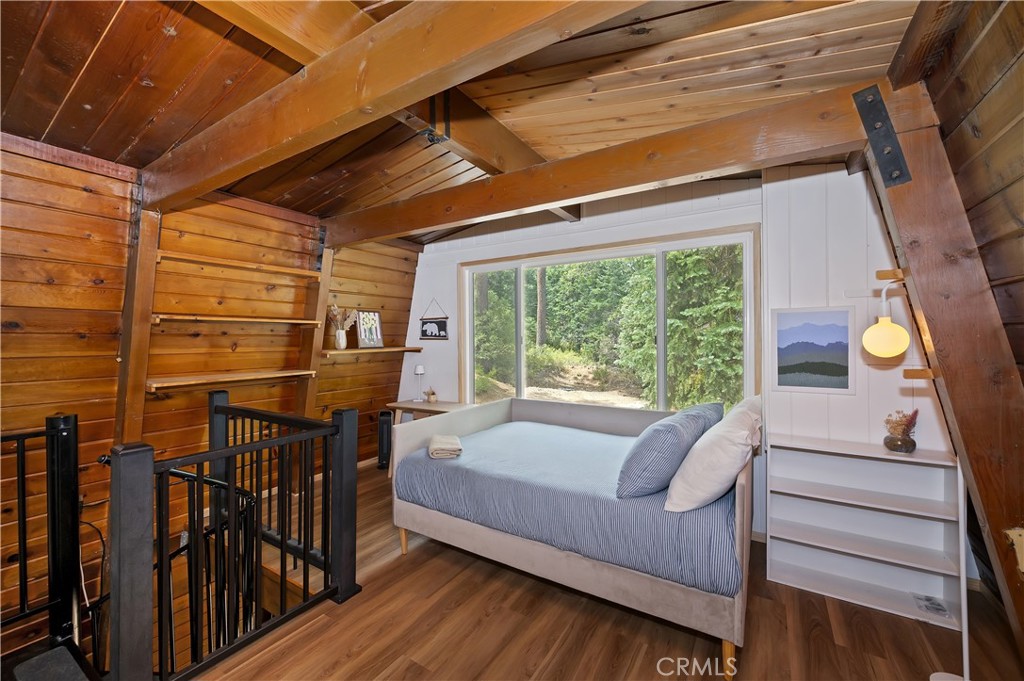 897 Ford Property Photo 12