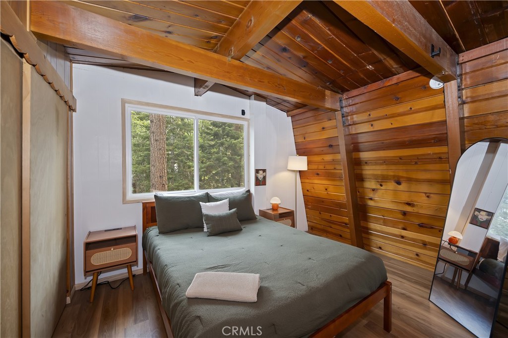 897 Ford Property Photo 15