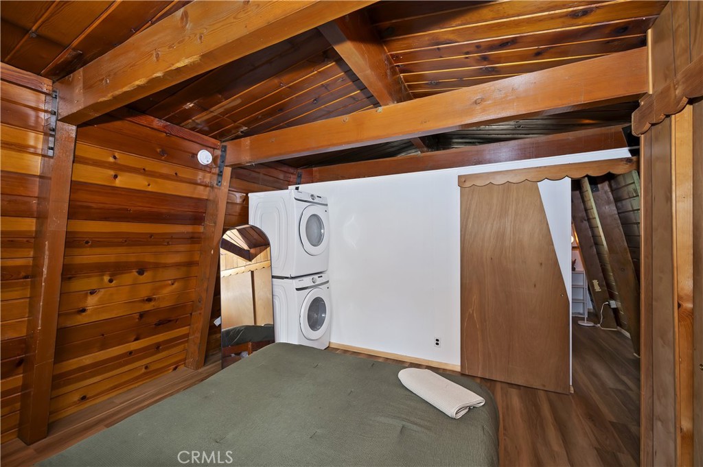 897 Ford Property Photo 16
