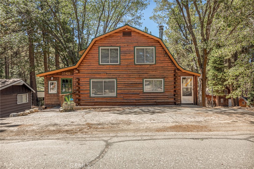 33421 Holcomb Creek Property Photo 3