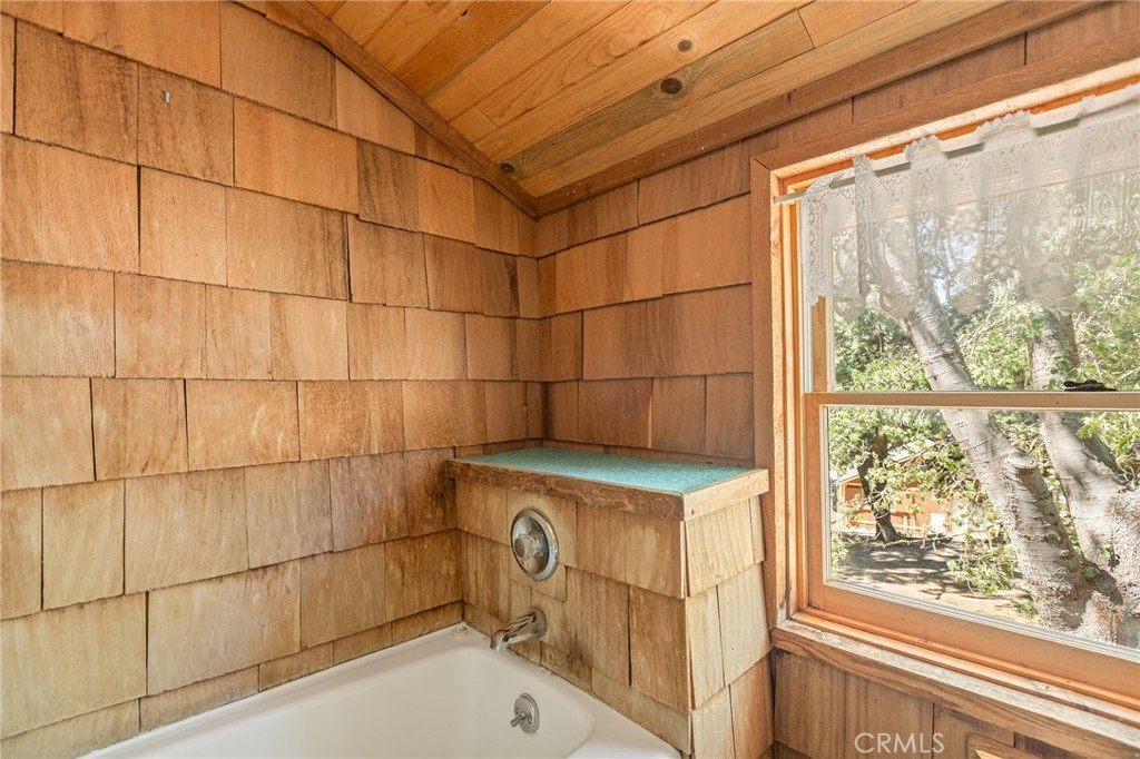 33421 Holcomb Creek Property Photo 22