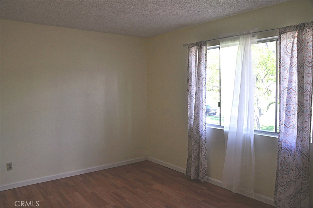 1102 W Calle Del Sol Property Photo 8