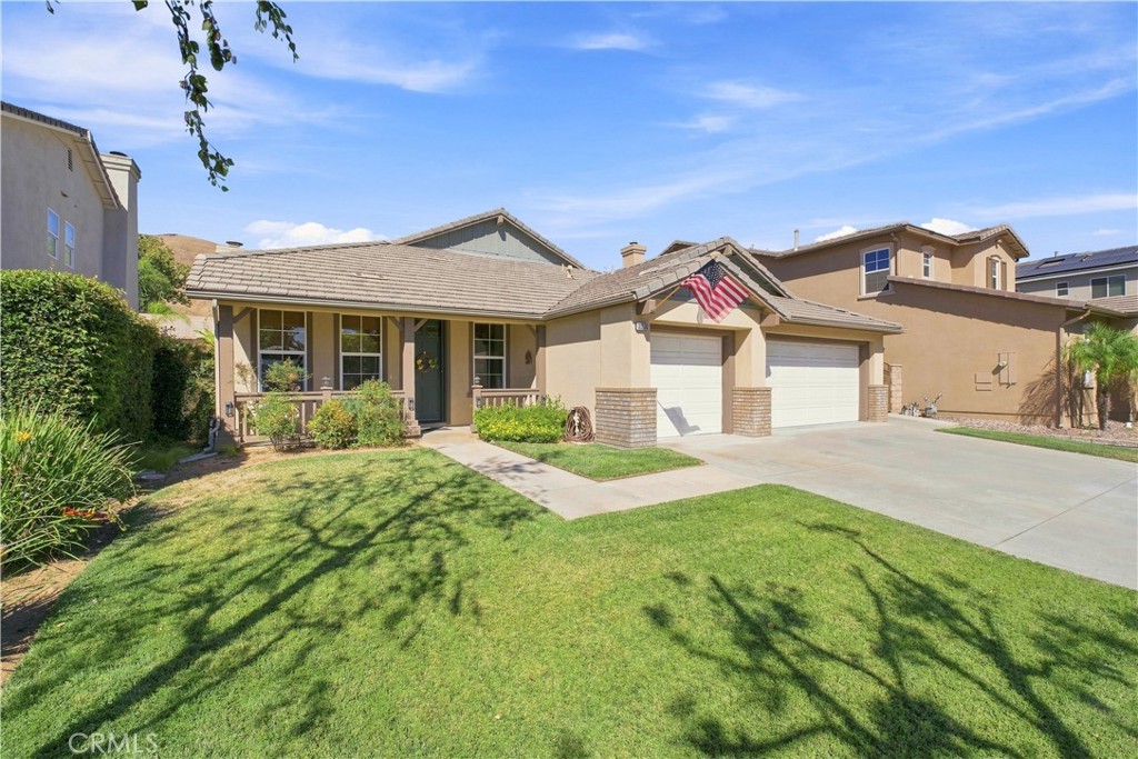 33516 Lansford Street Property Photo 3