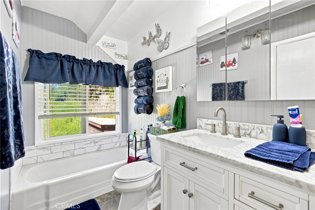 33910 Meadow Ln Property Photo 24