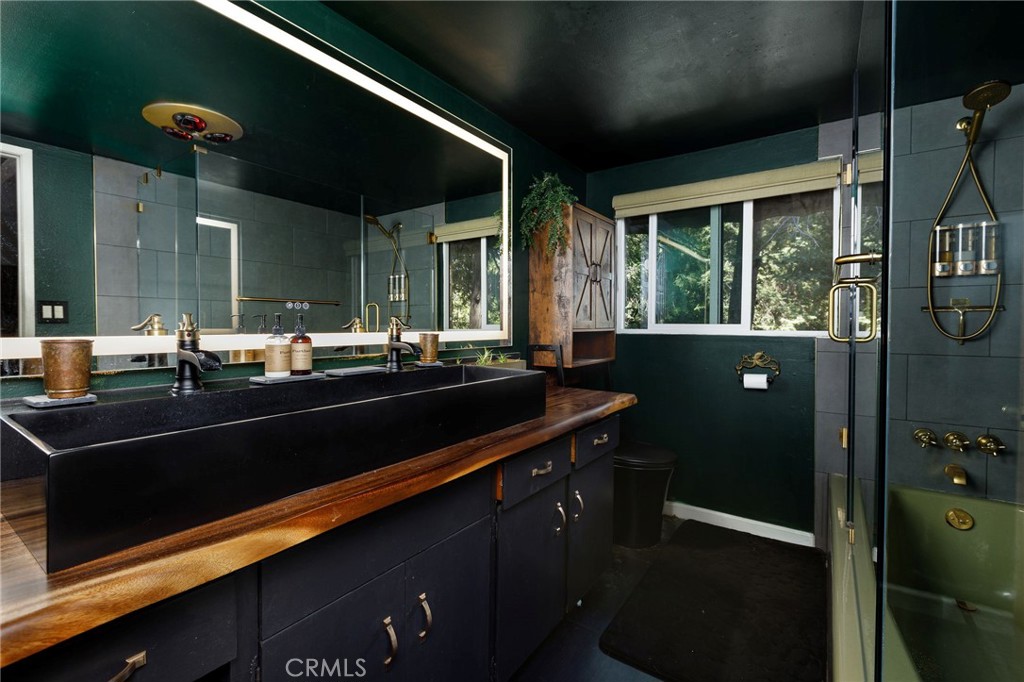 24611 Valle Drive Property Photo 24