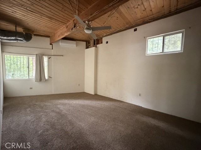 9430 Fern Property Photo 9