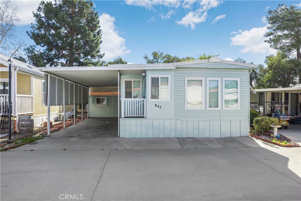 842 Acorn Dr Property Photo 1