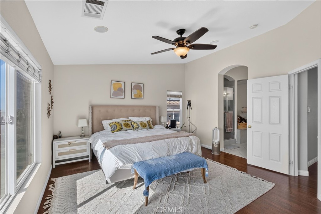 2420 S Vicentia Avenue Property Photo 13