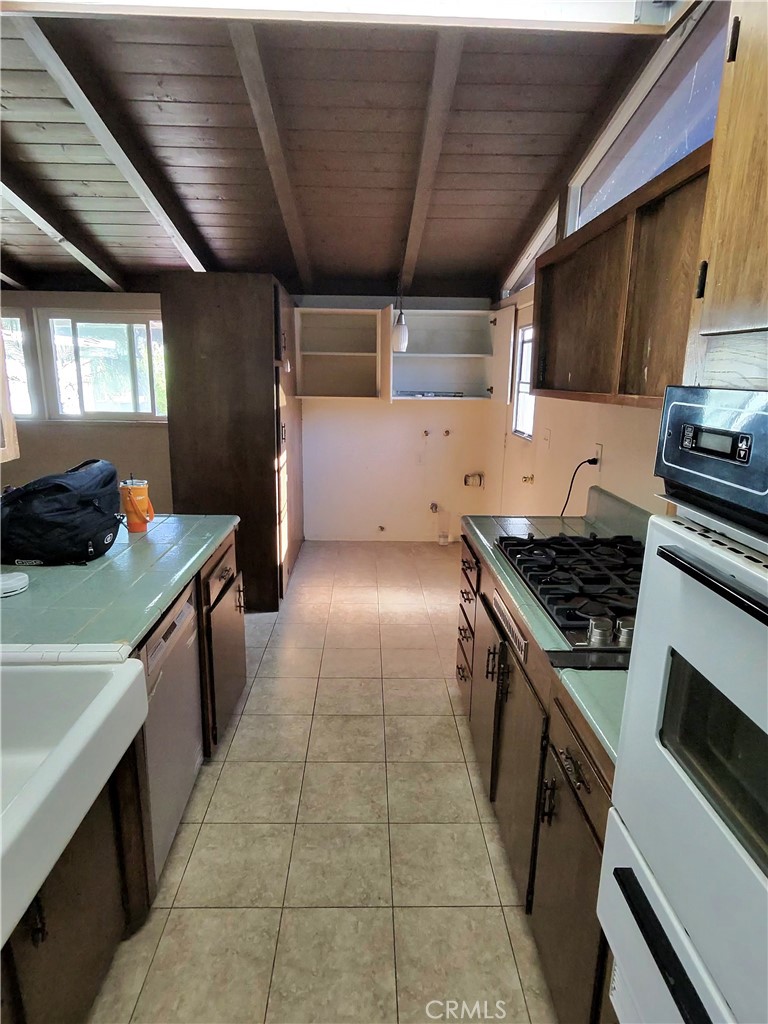2605 E Santa Fe Property Photo 2