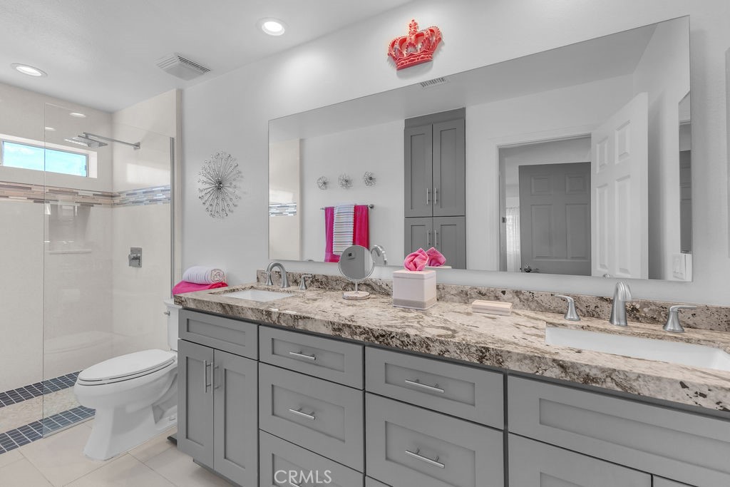 9710 Troon Court Property Photo 12