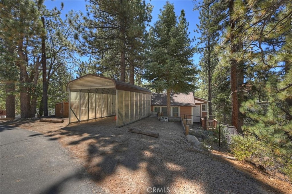 39237 Cedar Dell Property Photo 2
