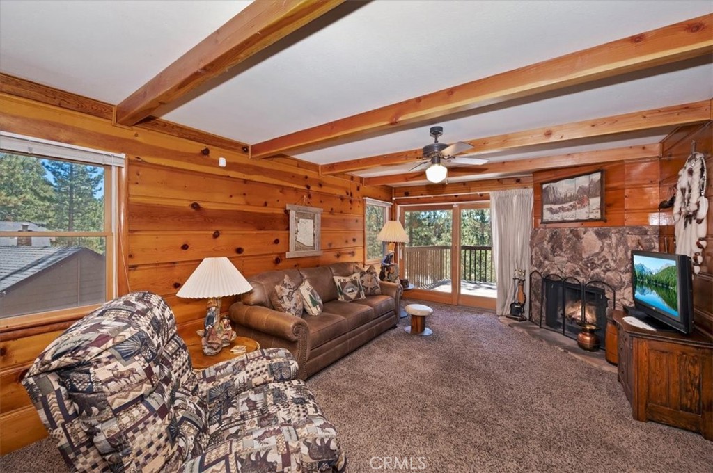 39237 Cedar Dell Property Photo 5