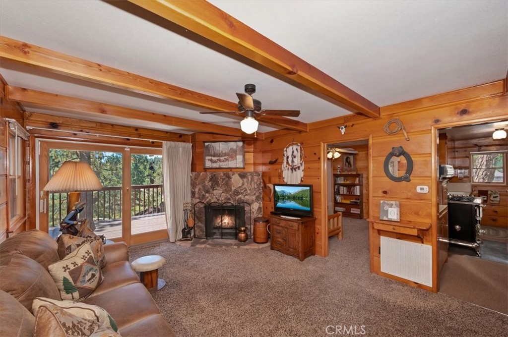 39237 Cedar Dell Property Photo 7