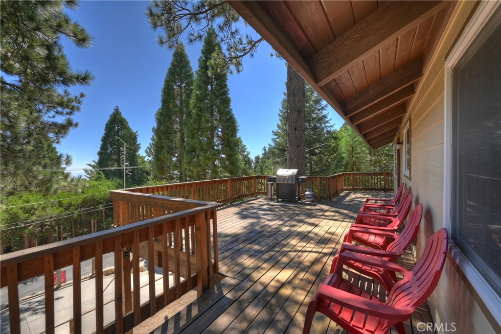 2418 Spring Oak Property Photo 4