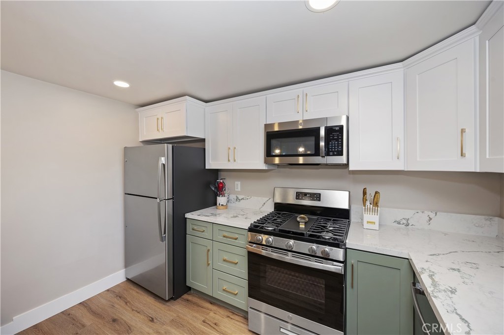 2418 Spring Oak Property Photo 17