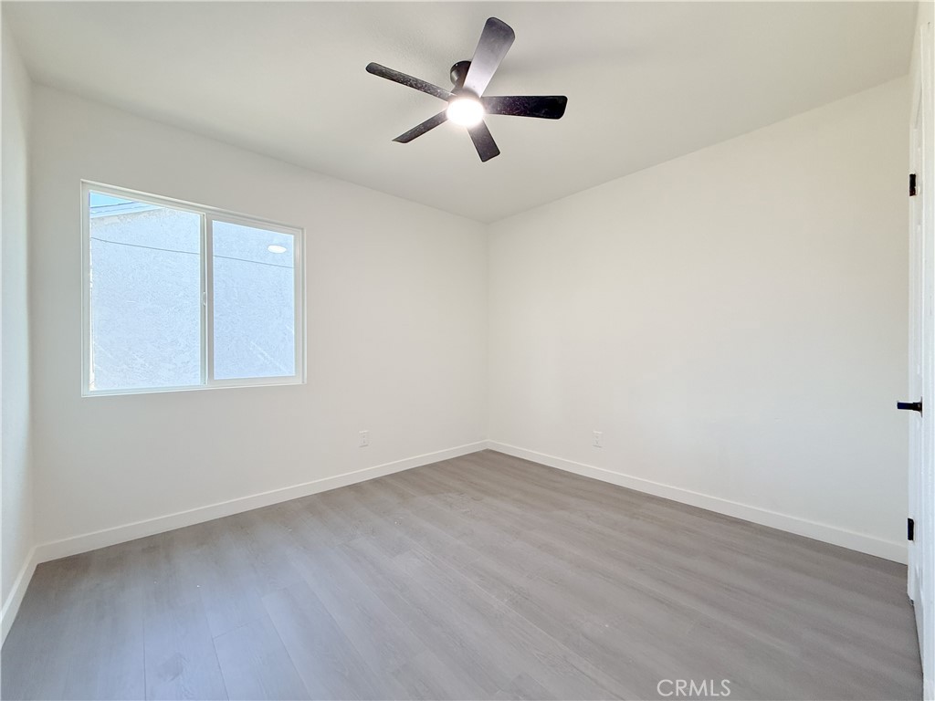 213 N Broadacres Avenue Property Photo 8