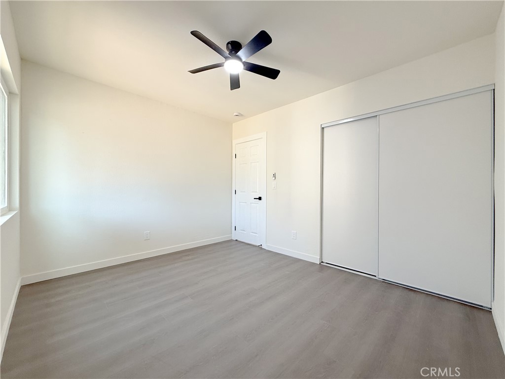 213 N Broadacres Avenue Property Photo 13