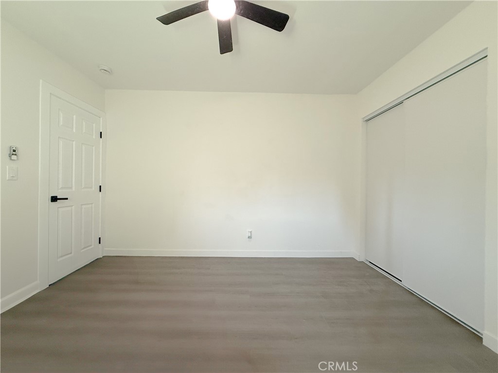 213 N Broadacres Avenue Property Photo 14