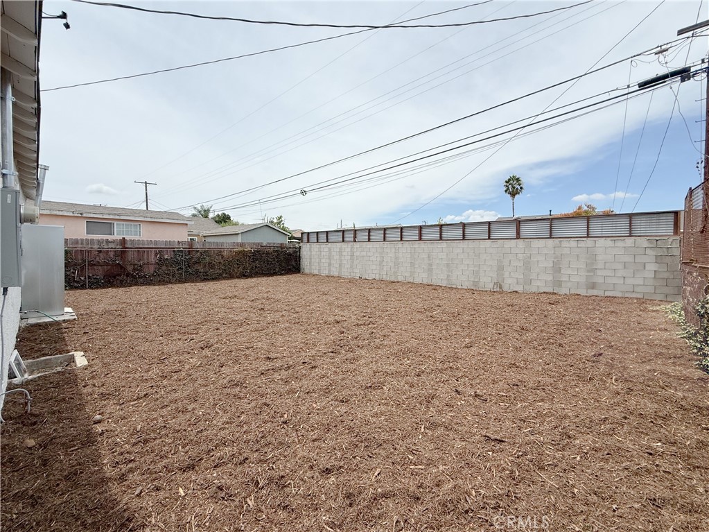 213 N Broadacres Avenue Property Photo 18