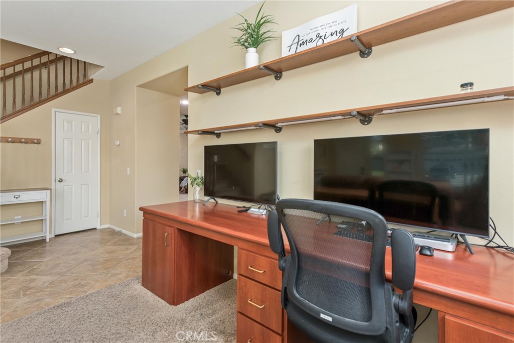 35331 Hogan Drive Property Photo 5